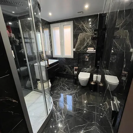 Maison De Luxe Pour 14 Personnes - - Billard - Sport - Baby-foot * Le Tholy