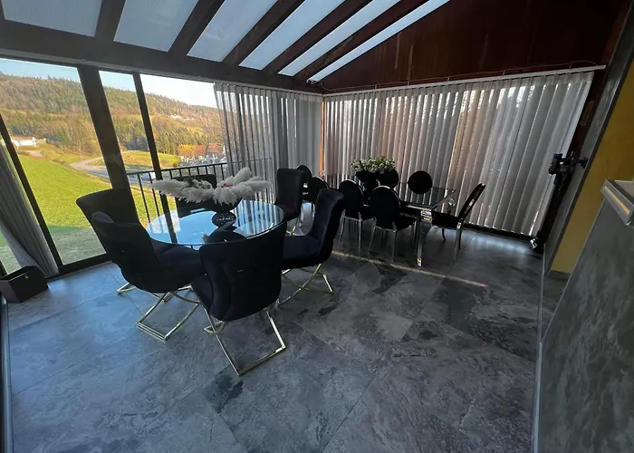 Maison De Luxe Pour 14 Personnes - - Billard - Sport - Baby-foot