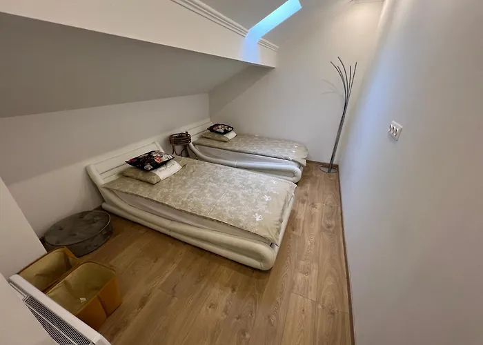 Villa Maison De Luxe Pour 14 Personnes - - Billard - Sport - Baby-foot