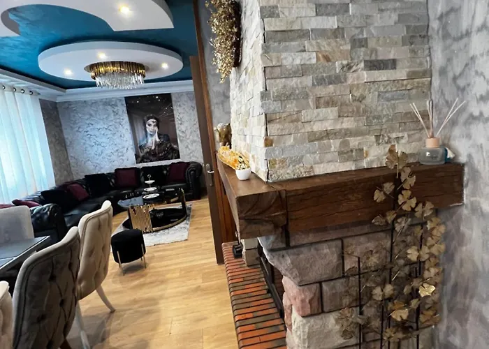 Villa Maison De Luxe Pour 14 Personnes - - Billard - Sport - Baby-foot